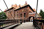 Zamek Krzyżacki w Malborku - zwodzony most do Zamku Wysokiego