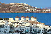Grecja - wyspa Mykonos, zabytkowe wiatraki w Mykonos