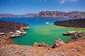 Grecja - wulkaniczna wyspa Nea Kameni  /Archipelag Santorini/