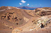 Grecja - wulkaniczna wyspa Nea Kameni /Archipelag Santorini/