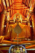 Tajlandia, Ayutthaya, Wat Phanan Cheong