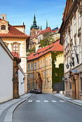 Czechy - Praga, uliczka na Hradczanach