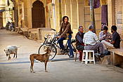 Indie - ulice starego miasta Jaisalmer.