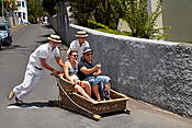 Madera - Monte, dawny środek transportu, dziś atrakcja turystyczna