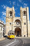 Portugalia - Lizbona, Katedra Se i słynny tramwaj linii 28  
