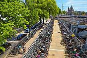 Holandia, Amsterdam - parking rowerowy przy Central Station