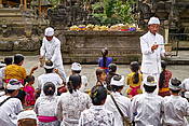 Świątynia Pura Tirta Empul, Bali, Indonezja
