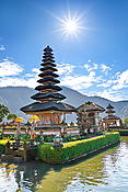 Świątynia Pura Ulun Danu, Bali, Indonezja