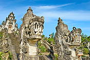 Świątynia Pura Penataran Lempuyang, Bali, Indonezja