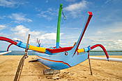 Tradycyjne łodzie rybackie, Bali, Indonezja