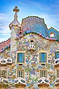 Kamienica "Casa Batllo" zaprojektowana przez Antonio Gaudiego, Barcelona, Hiszpania