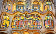 Kamienica "Casa Batllo" zaprojektowana przez Antonio Gaudiego, Barcelona, Hiszpania