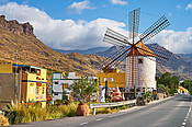 Zabytkowy wiatrak, Mogan, Gran Canaria, Wyspy Kanaryjskie